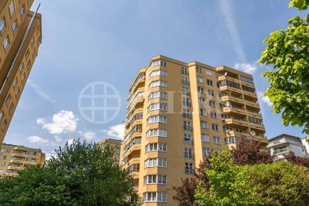 Prodej bytu 2+1, OV, 81m2, ul. Volutová 2524/12, Praha 5 - Hůrka