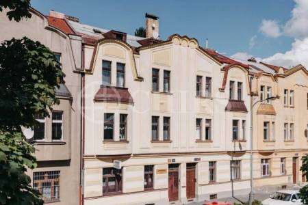 Prodej bytu 2+kk, OV, 39,9 m2, Na Petynce 147/98, Praha 6
