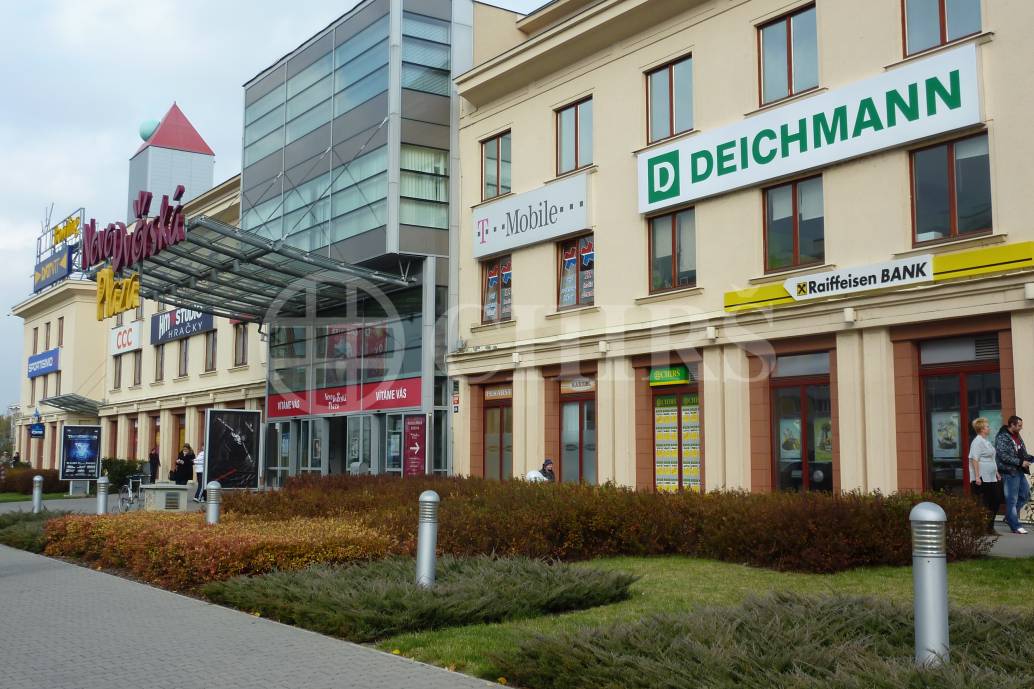Pronájem skladu o velikosti 72m2, OV, ul. Novodvorská 1800/136, P-4 Braník