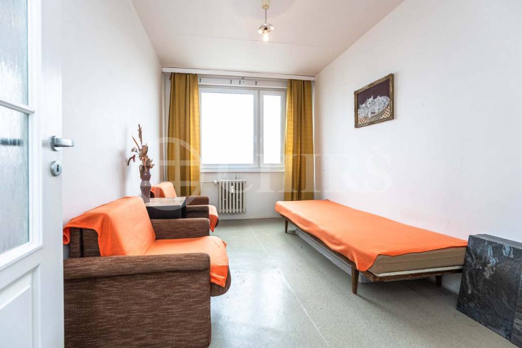 Prodej bytu 2+kk se sklepem, OV, 46m2, ul. Ciolkovského 856/4, Praha 6 - Ruzyně