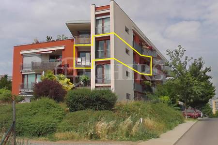 Pronájem bytu 3+kk s lodžií, balkonem, garážovým stáním a sklepem, OV, 96m2, ul. Nad Dalejským údolím 2688/1, Praha 5 - Stodůlky