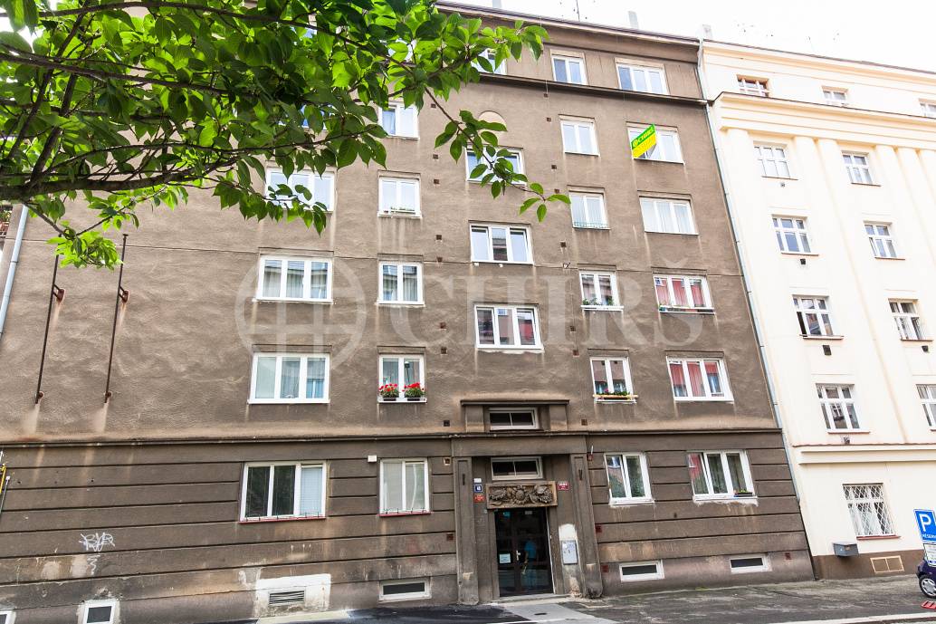Pronájem bytu 1+1, OV, 38m2, ul. Biskupcova 1889/48, Praha 3 - Žižkov