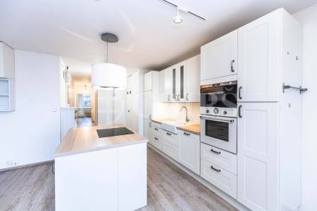 Pronájem bytu 3+kk s lodžií a sklepem, OV, 83m2, ul. Petržílkova 2486/46, Praha 5 - Stodůlky