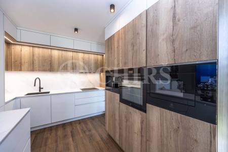 Prodej rodinného domu 4+kk, 119 m2, se zahradou a garáží, ul. Emy Destinové 519, Jinočany