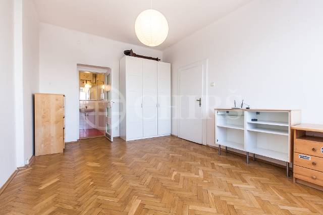Pronájem bytu 2+kk, OV, 40m2, ul. Šlikova 1229/46, Praha 6 - Břevnov