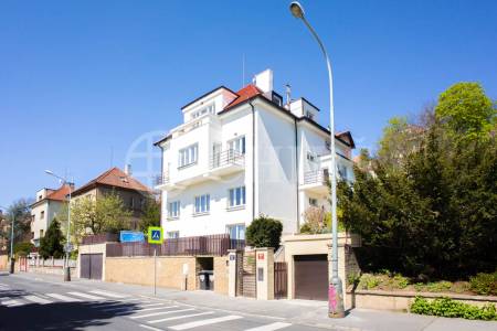 Pronájem bytu 3+kk/3xB s garážovým stáním, 94m2, OV, Branická 904/157, Praha 4