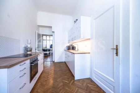 Prodej bytu 3+1, OV, 100m2, ul. Veletržní 405/31, Praha 7 - Holešovice