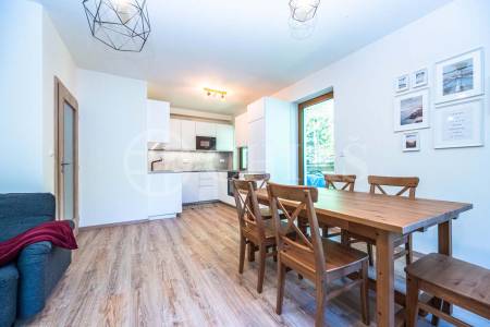 Prodej apartmánu 3+kk s balkonem, OV, 67m2, Apartmány Hrdlička, Slapy