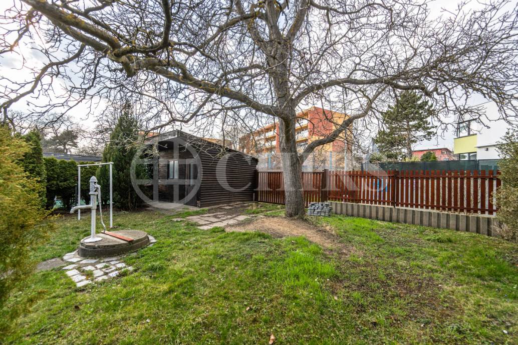 Prodej rodinného domu 5+1, OV, Na Vlku 447/6, Praha 5 - Stodůlky