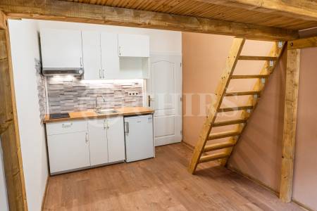 Pronájem bytu 1+kk, OV, 21 m2, ul. Salmovská 1517/14, Praha 2 - Nové město