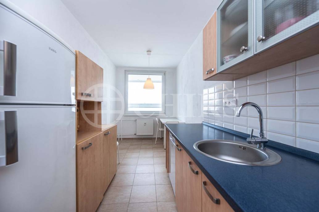 Pronájem bytu 3+1 s lodžií, DV, 84m2, ul. U Jezera 2041/14, Praha 5 - Stodůlky