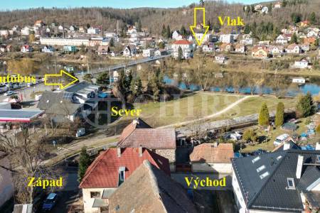 Prodej rodinného domu 6+kk s garáží a klubovnou, ul. Stradonická 28, obec Nižbor, okres Beroun