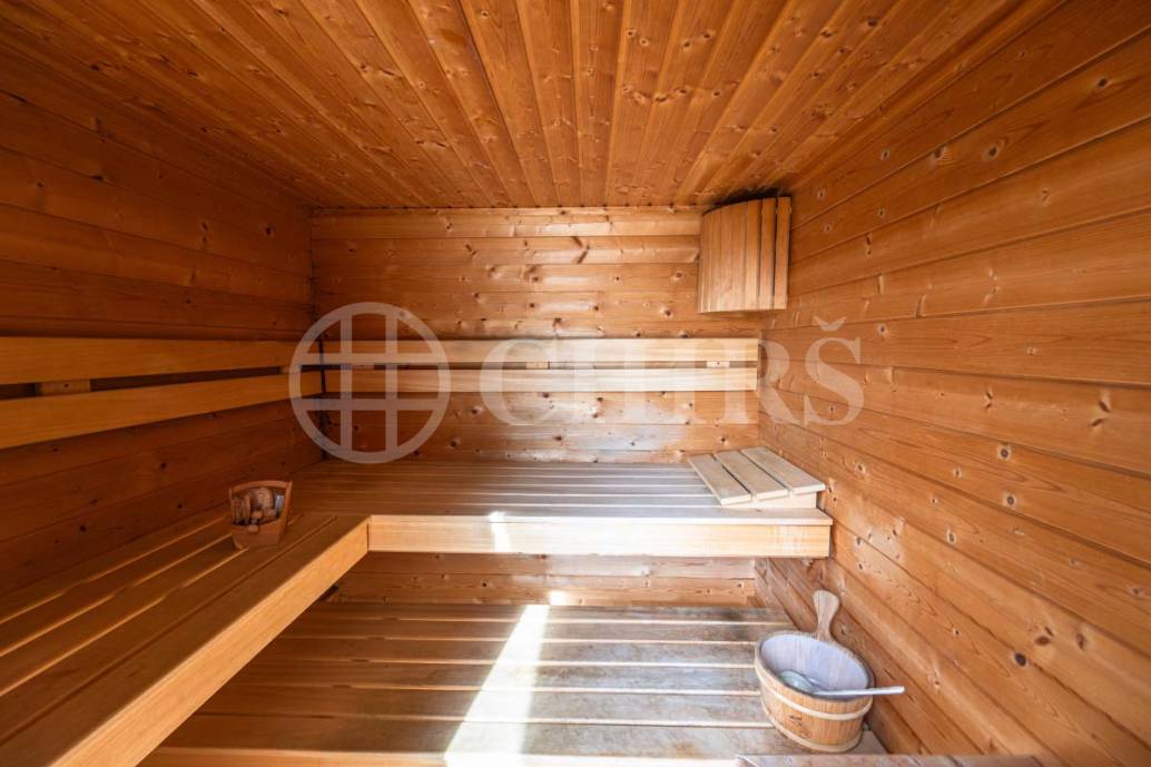 Prodej bytu 4+kk, OV, 160m2, ul. Trnkovo náměstí 1112/1, Praha 5 - Hlubočepy