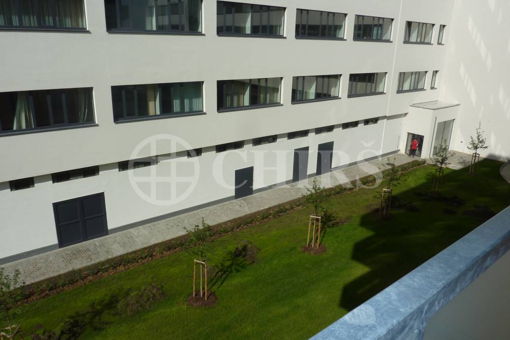 Pronájem bytu 3+kk/B/garážové stání, OV, 74m2, ul. Hanusova 1537, P-4 Michle