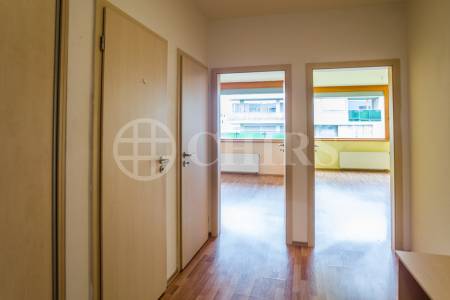 Prodej bytu 2+kk/B/GS, OV, 64 m2, ul. Břežánecká 832/1, Praha 5-Jinonice