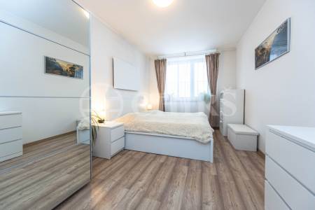 Pronájem bytu 2+kk, OV, 48m2, ul. Nad Primaskou 895/43, Praha 10 - Strašnice