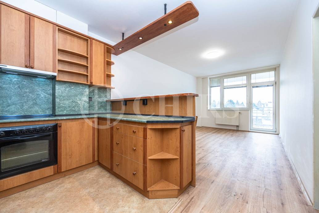 Prodej bytu 2+kk s balkonem, OV, 68m2, ul. Trnkovo náměstí 1112/1, Praha 5 - Hlubočepy