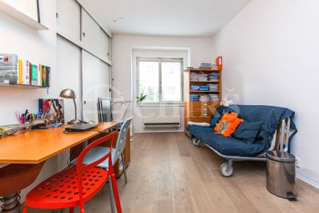 Prodej bytu 2+kk, OV, 40m2, ul. Nad Kajetánkou 1445/29, P-6 Břevnov