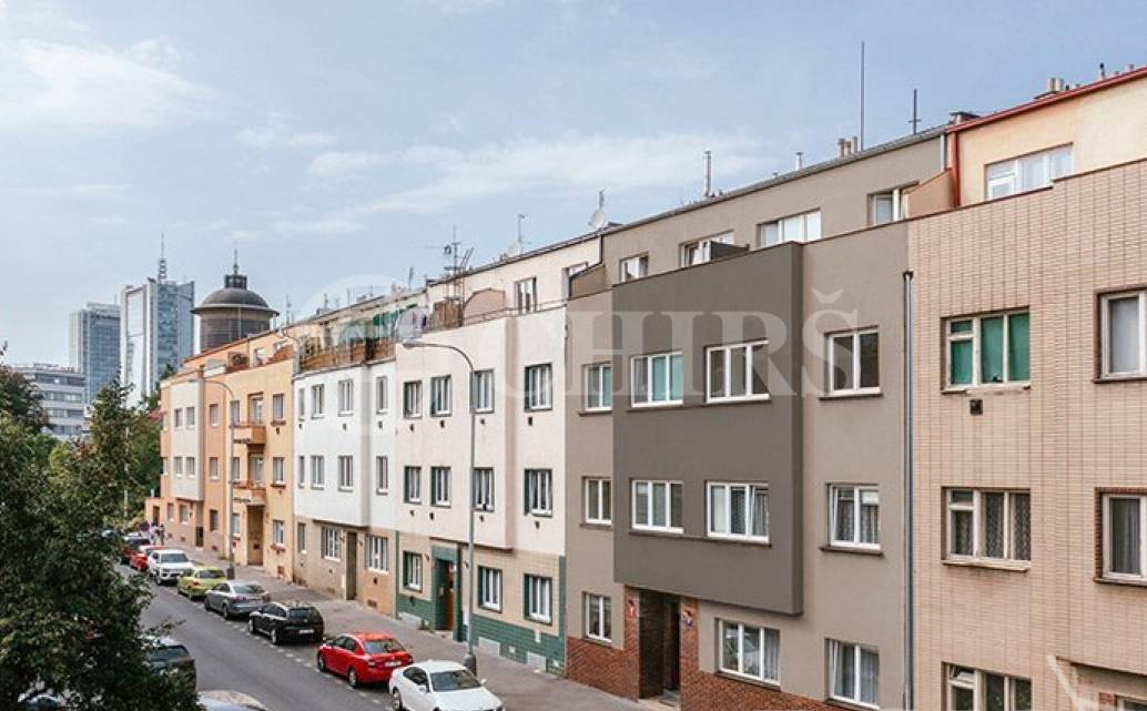 Prodej bytu 2+kk, terasa, OV, 40,1 m2, ul. Hanusova 62/17, Praha 4 - Michle