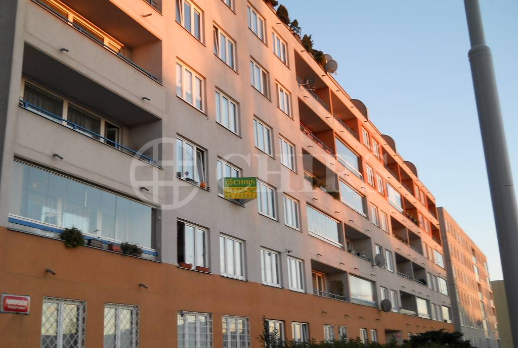 Prodej bytu 2+kk, OV, 45m2, ul. Bašteckého 2556/9, Praha 13 - Stodůlky