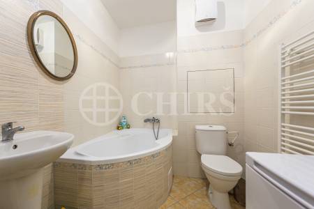 Pronájem bytu 2+1 s balkonem, OV, 60m2, ul. Oranžová 214, Chrášťany, okr. Praha-západ