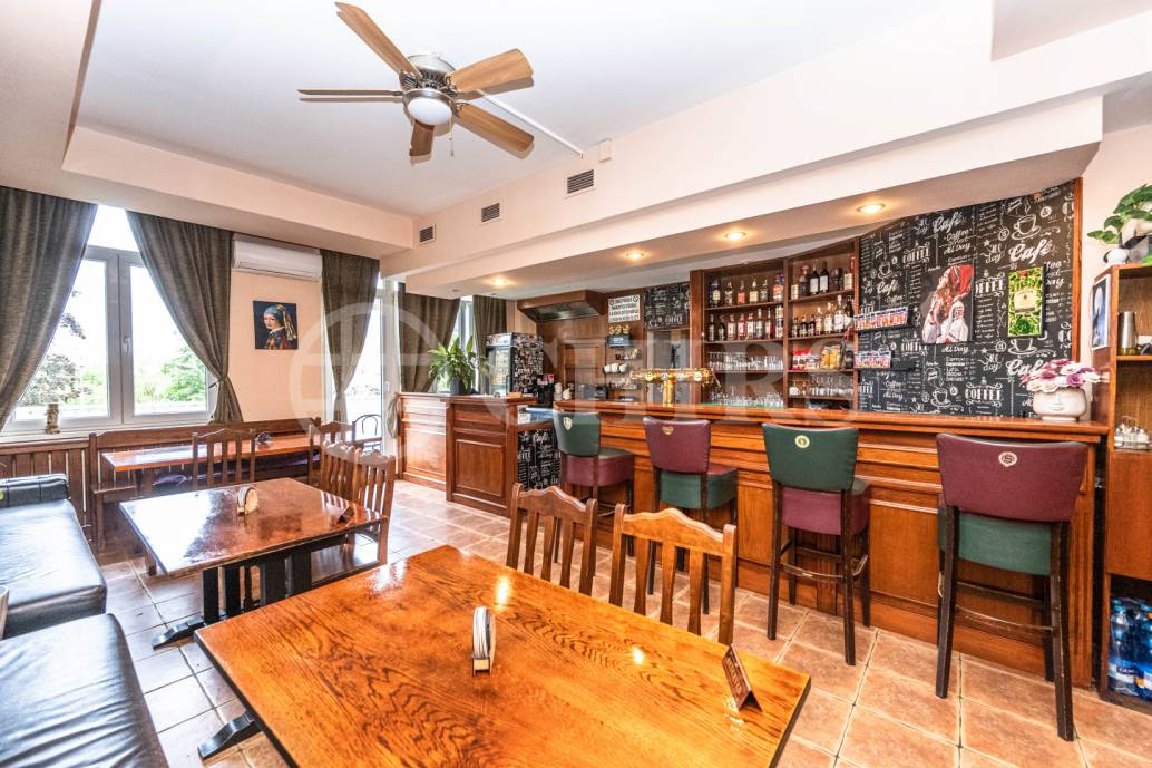Pronájem restaurace, OV, 123 m2, ul. Běhounkova, Praha 13 - Stodůlky.