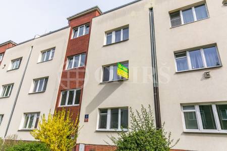 Pronájem bytu 2+kk, OV, 45 m2, ul. Šestidomí 987/4, Praha 6 - Bubeneč