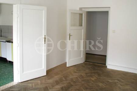Prodej bytu 2+kk/B, OV, 43m2, ul. Oblouková 1001/20, Praha 10 - Vršovice