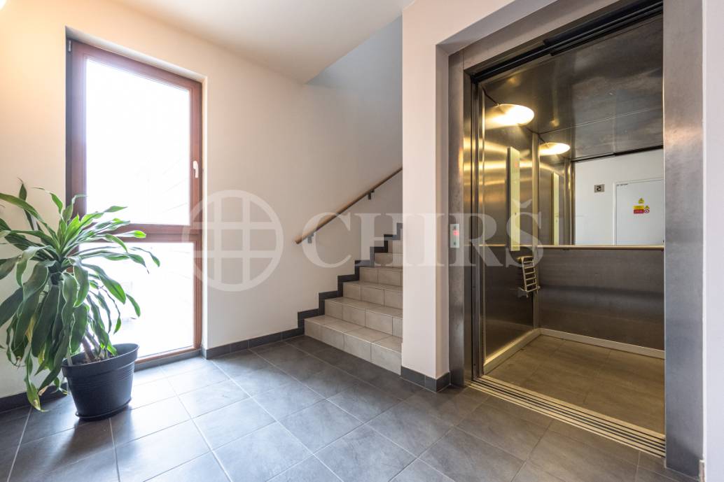 Prodej bytu 3+kk s balkonem, OV, 116m2, ul. Hanusova 1537/1b, Praha 4 - Michle