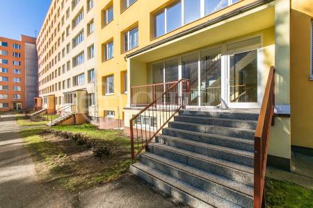 Prodej bytu 3+1 s lodžií, OV, 70m2, ul.  Heranova 1545/8, Praha 5 - Stodůlky