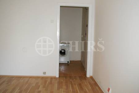 Prodej bytu 1+kk, OV, 23m2, ul. Nad Kajetánkou 1445/29, Praha 6 - Břevnov