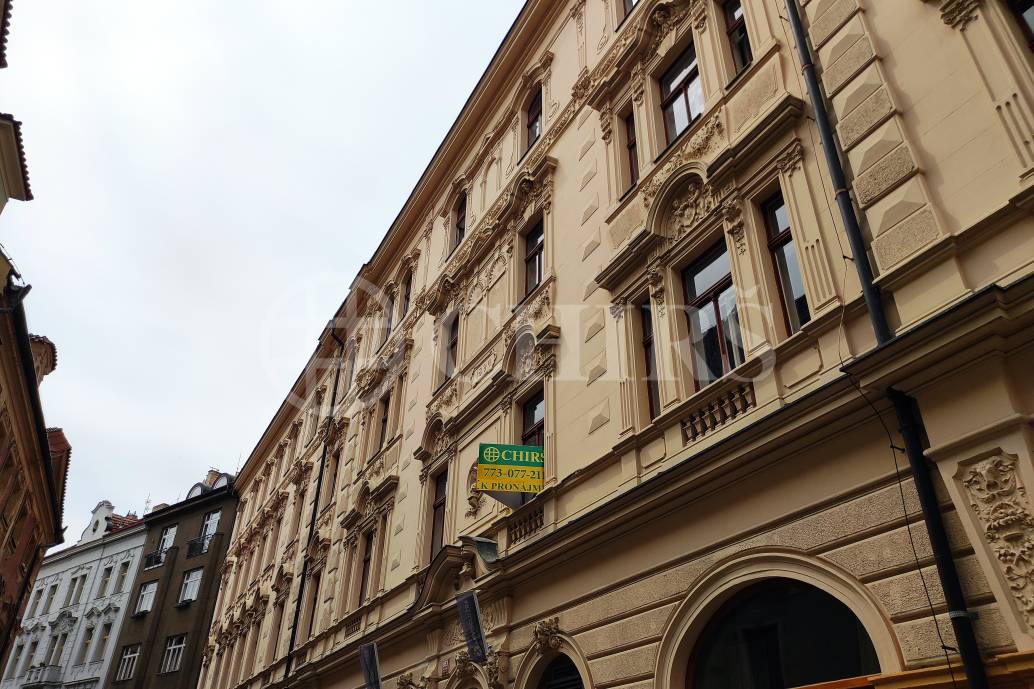 Pronájem kanceláři , 35,5 m2, ul. Týnská 1053/21, Praha 1, Staré město.