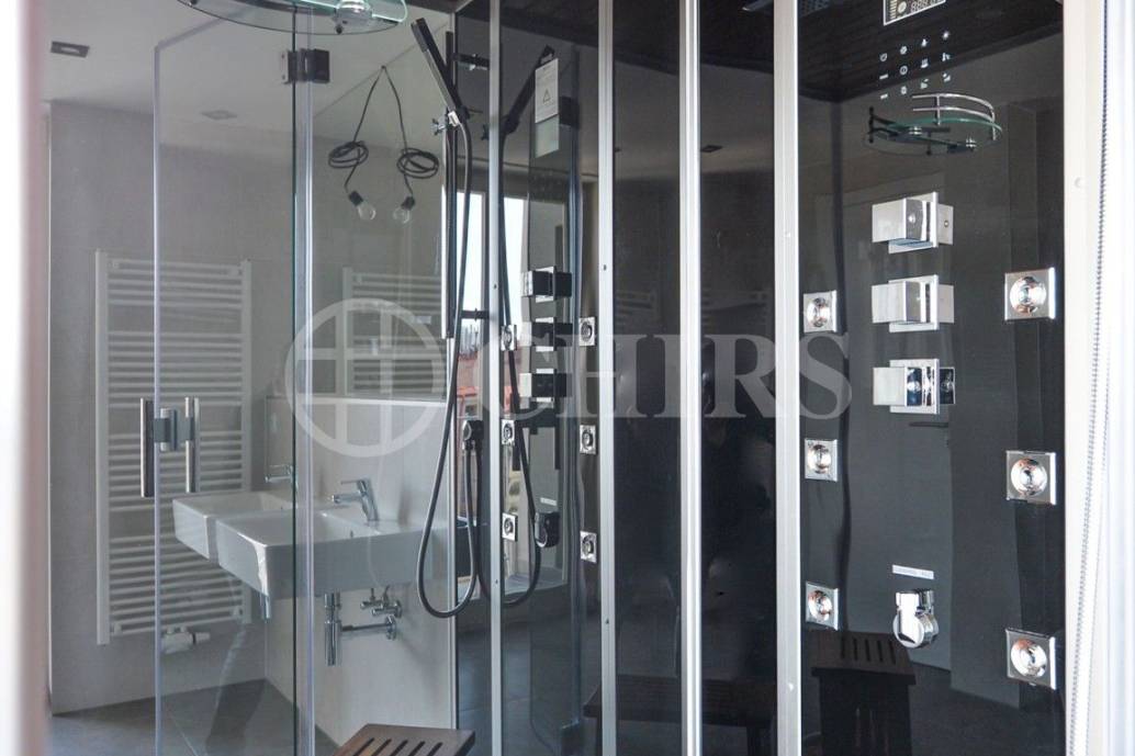 Prodej bytu 4+kk/B/T/G, OV, 161,2 m2, ul. Korunovační 570/18, Praha 7-Bubeneč