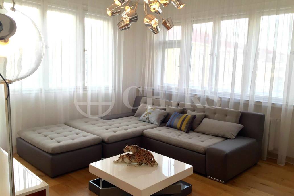 Pronájem zařízeného bytu 4+KK, 110m2, OV, Rezidence Flora - Jičínská 10, Praha 3 Vinohrady