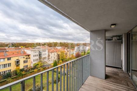 Pronájem bytu 4+kk s lodžií, OV, 152m2, ul. Švédská 1010/15, Praha 5 - Smíchov