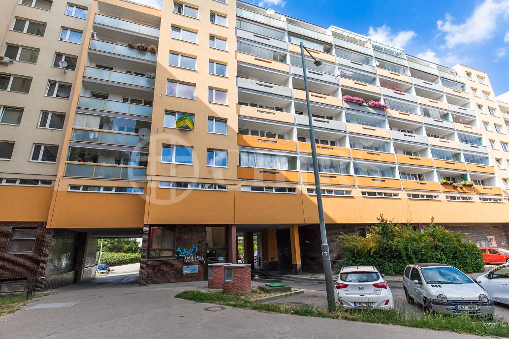 Pronájem bytu 2+kk, OV, 43m2, ul. Seydlerova 2147/11, Praha 5 - Hůrka