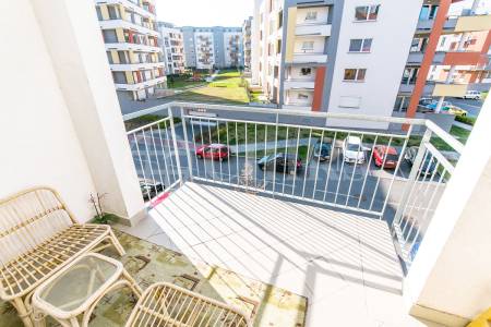 Prodej bytu 1+kk s balkonem, OV, 28m2, ul. Prušánecká 479/2, Praha 5 - Zličín