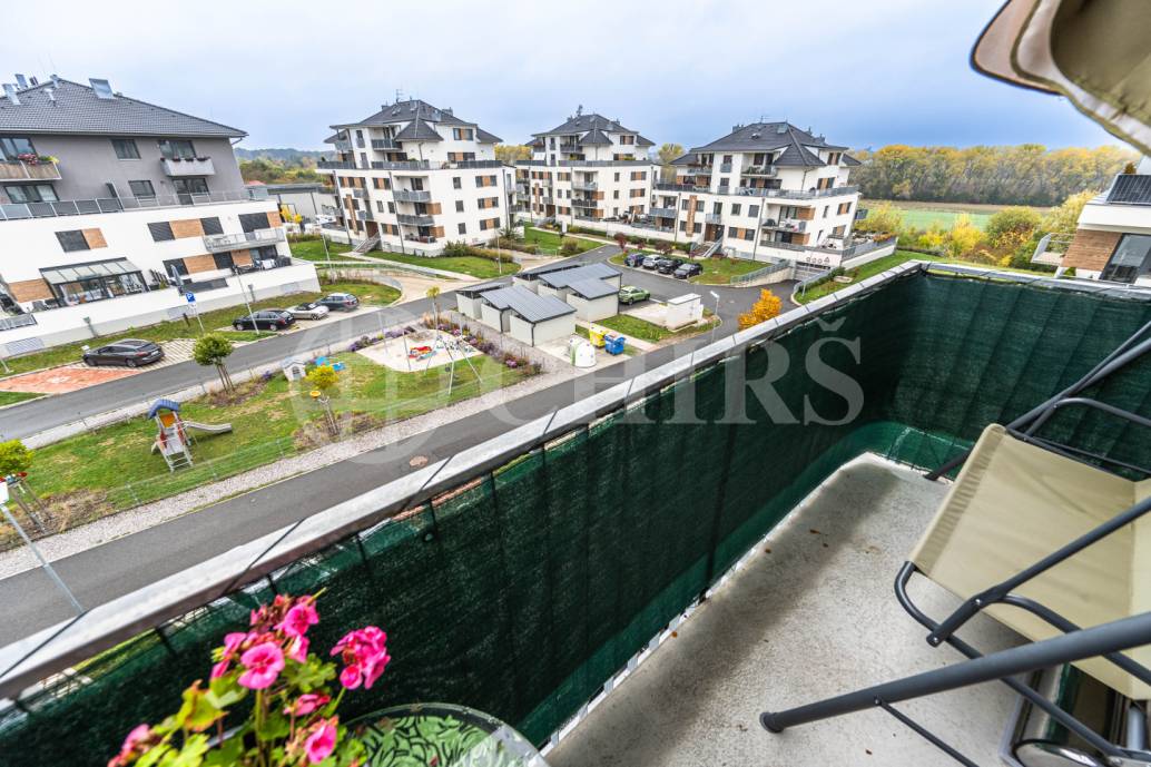 Prodej bytu 2+kk s balkonem a sklepem, OV, 48,3 m2, ul. Želetická 200/8, Praha 5 - Sobín Prodej bytu 2+kk s balkonem a sklepem, OV, 48,3 m2, ul. Želetická 200/8, Praha 5 - Sobín