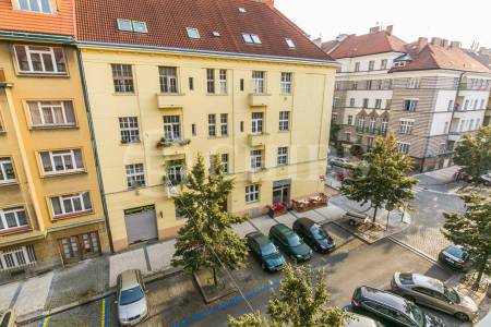 Pronájem bytu 3+1, OV, 87m2, ul. Verdunská 532/8, Praha 6 - Bubeneč