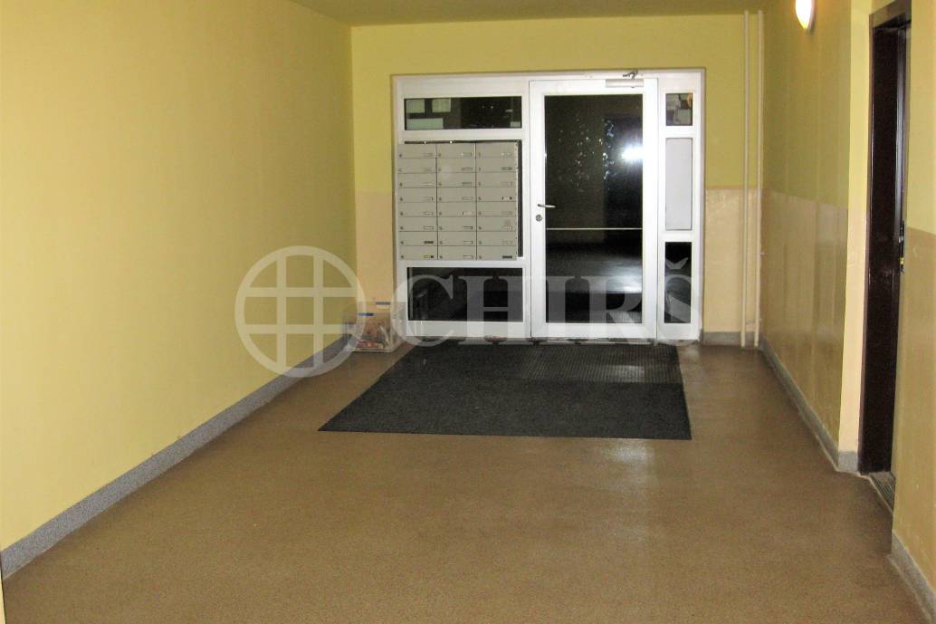 Prodej bytu 1+kk, OV, 30 m2, ul. Platónova 3278/8, Praha 4 - Modřany
