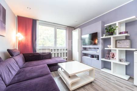 Pronájem bytu 3+kk s lodžií, 76 m², Voskovcova 961/4, Praha 5- Barrandov