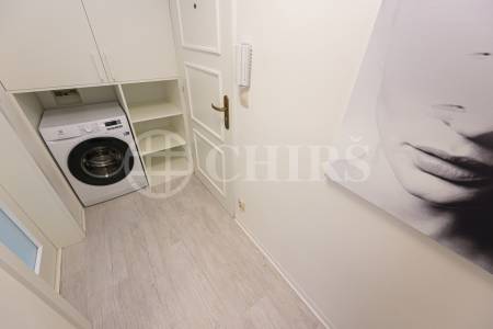 Pronájem bytu 2+kk, loft, 50m2, OV, Branická 904/157, Praha 4