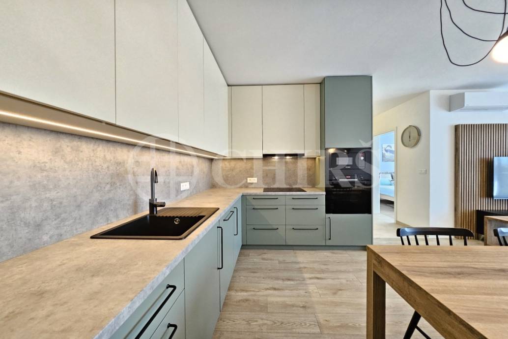Pronájem bytu 2+kk, balkón, garážové stání, sklepy, OV, 61m2, ul. U Borského parku, Plzeň