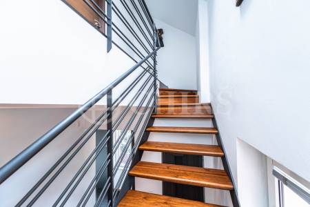 Prodej vícegeneračního rodinného domu s garáží, OV, U Cikánky 370/20, Stodůlky-Praha 5