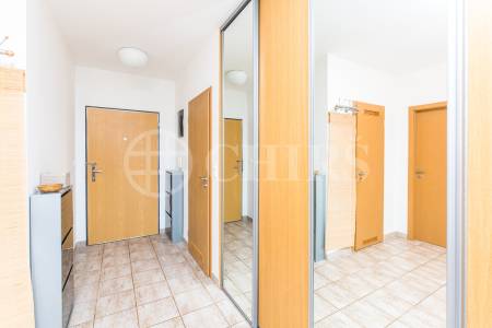 Pronájem bytu 3+kk s terasou a garážovým stáním, OV, 87m2, ul. Melodická 1380/5, Praha 13 - Hůrka