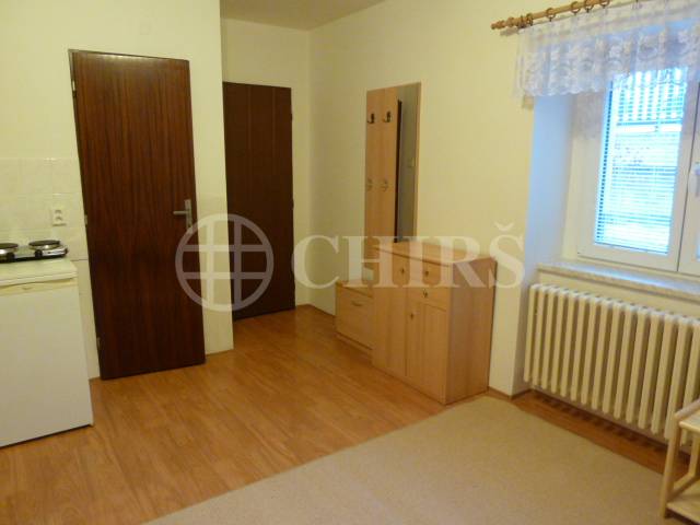 Pronájem bytu 1+kk, OV, 20m2, ul. U Waltrovky 187/5, Praha 5 - Jinonice