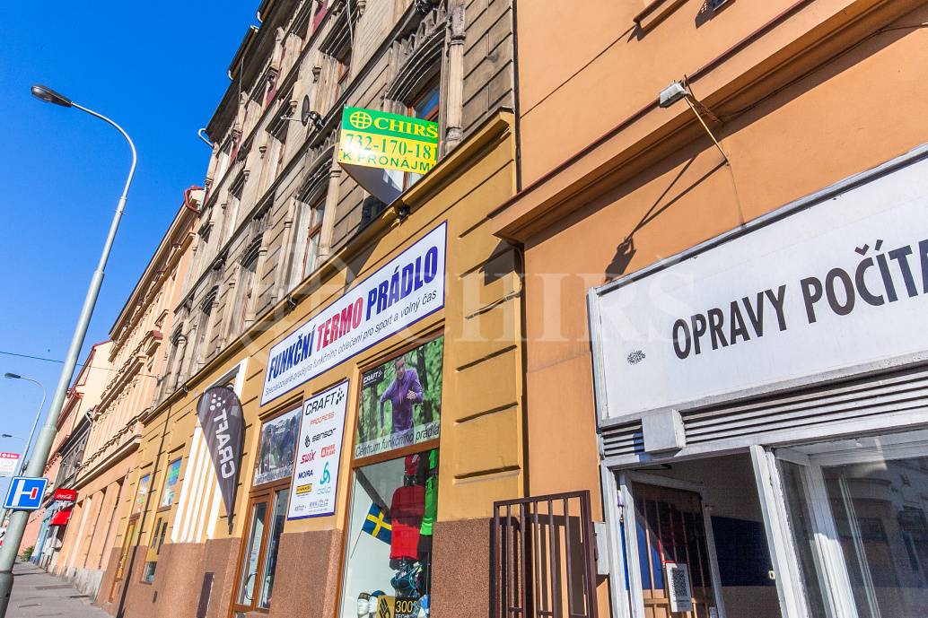 Pronájem bytu 1+1, OV, 40 m2, ul. Plzeňská 796/82, Praha 5 - Smíchov