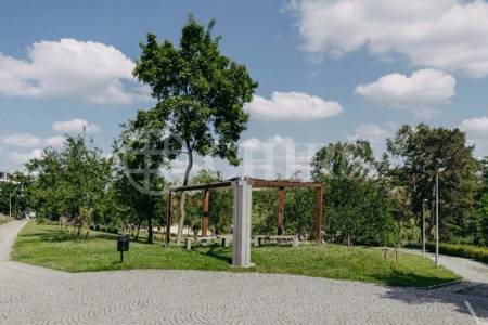 Prodej bytu 2+kk, OV, 40 m2, Na Petynce 147/98, Praha 6 - Břevnov