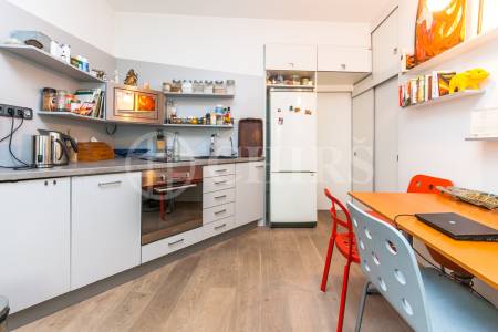 Prodej bytu 2+kk, OV, 40m2, ul. Nad Kajetánkou 1445/29, P-6 Břevnov