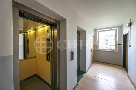 Prodej bytu 3+1 s lodžií, OV, 74m2, ul. Tréglova 795/2, Praha 5 - Hlubočepy